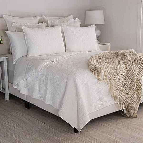 Ida Mae-Mave Stonewash White Quilt Set