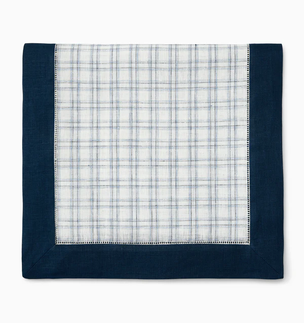 SFERRA_SS24_ECOMM_MIKELA-LARGE-PLAID_TABLE-RUNNER_NAVY_SILO_v2