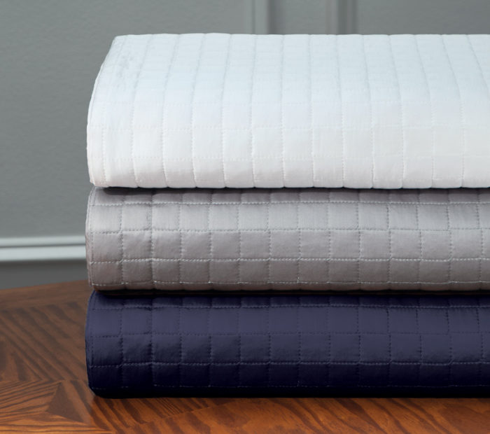 UrbanCoverlet-stack-WNavy-e1543895348892-700x620