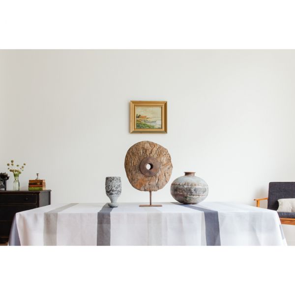 cinta-light-striped-grey-linen-tablecloth-1_4