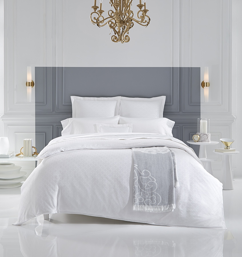 giza_45_quatrefoil_s2019_portrait-main-bed-lifestyle_8