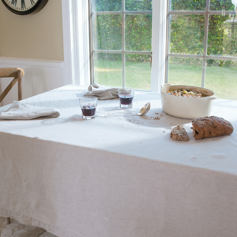 natural-linen-tablecloth-napkins-2_8